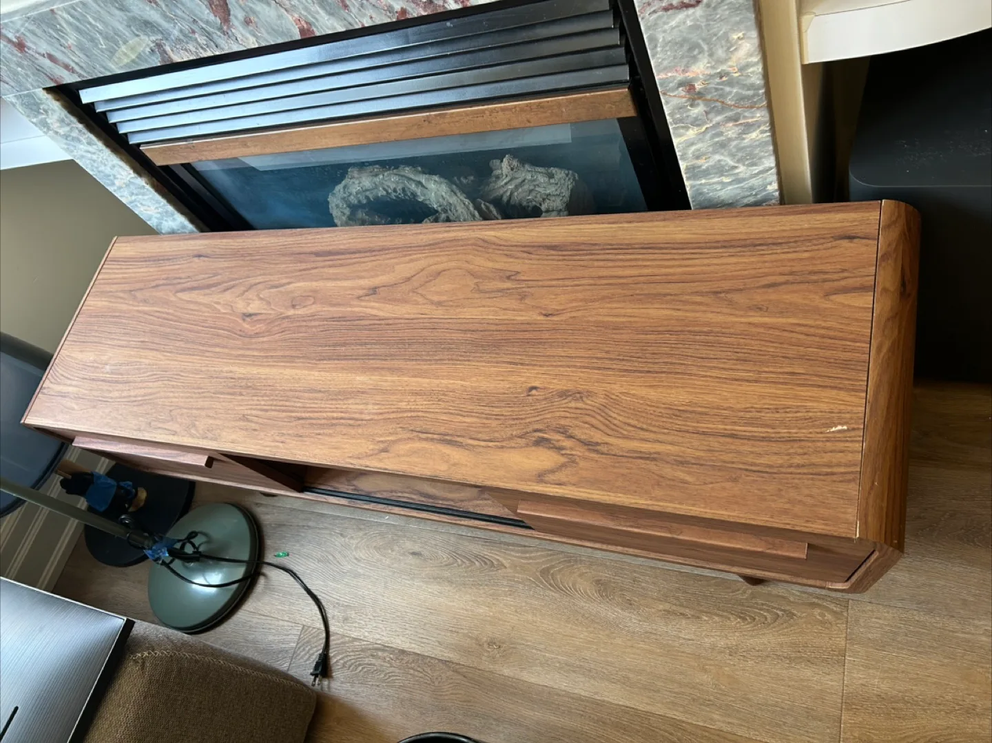 TV Stand image indicator(3)