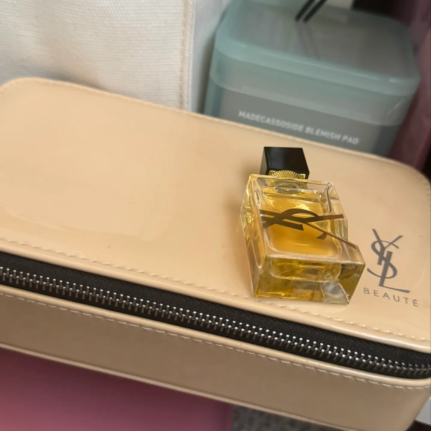 YSL Makeup pouch with Mini perfume thumbnail