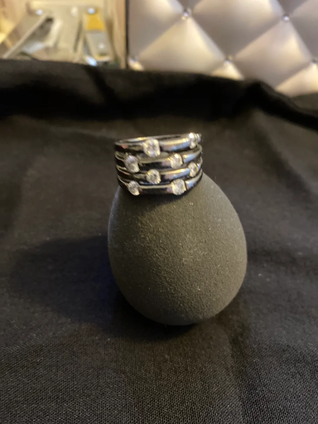 Ring thumbnail