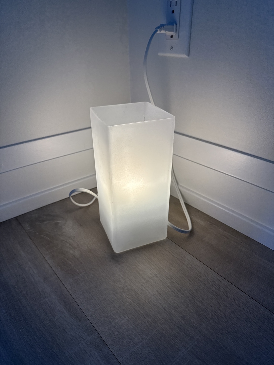 IKEA GRÖNÖ Table Lamp - Frosted Glass White