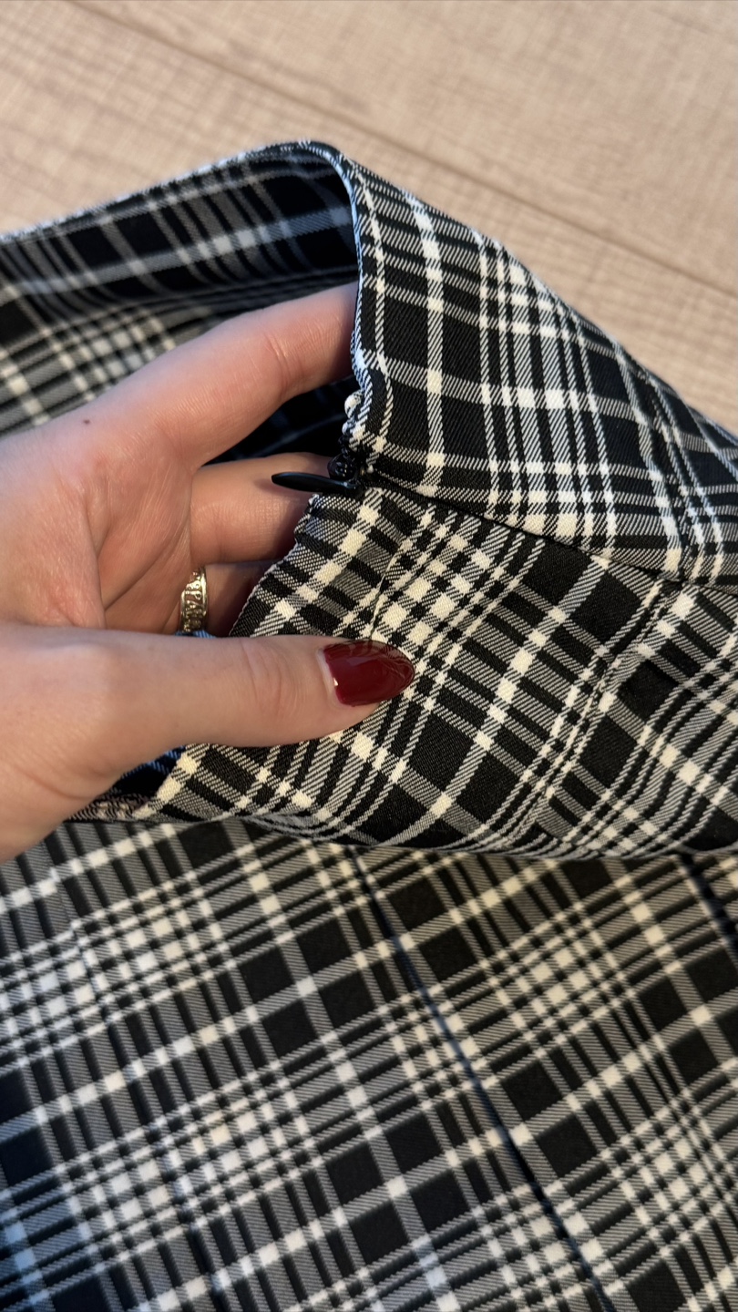 ✨ Plaid Pleated Skirt with Built-in Shorts ✨ - photo 3