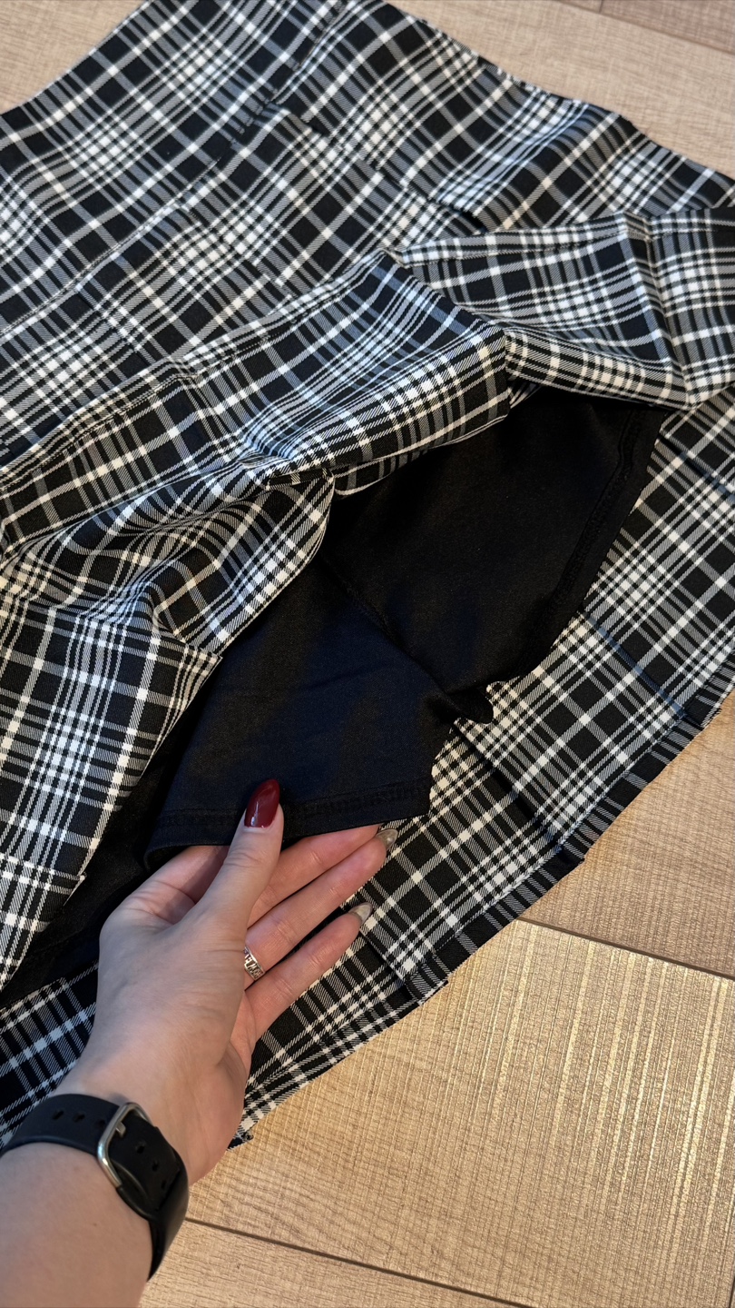 ✨ Plaid Pleated Skirt with Built-in Shorts ✨ - photo 5