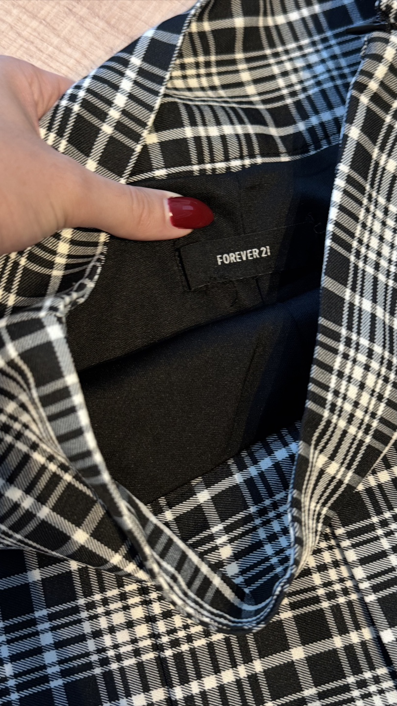 ✨ Plaid Pleated Skirt with Built-in Shorts ✨ - photo 2