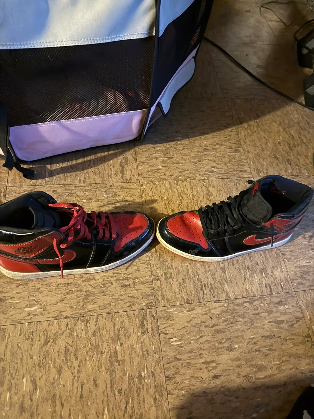 Nike Air Jordan 1 Retro High Bred thumbnail