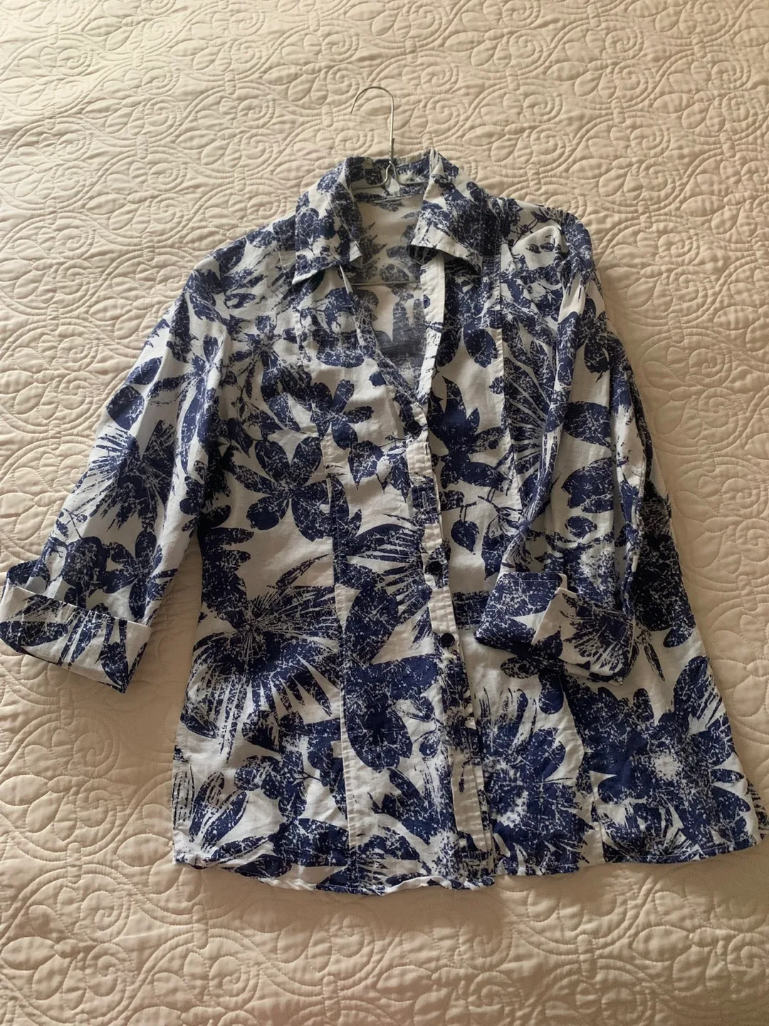 Floral Linen Blend Blouse - Size M image indicator(4)