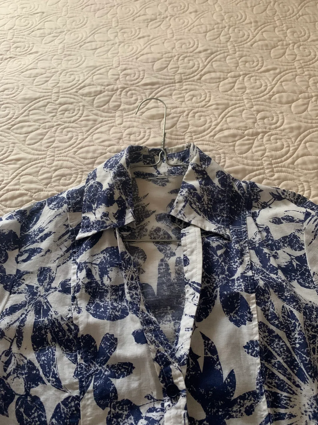 Floral Linen Blend Blouse - Size M image indicator(2)