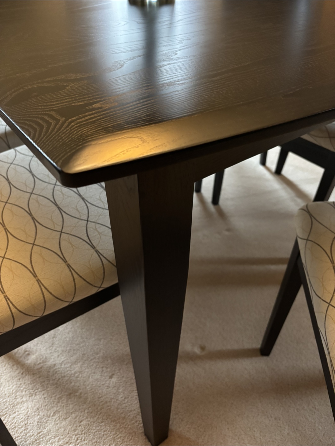 Beautiful solid wood dining set, table and 6 chairs - photo 2