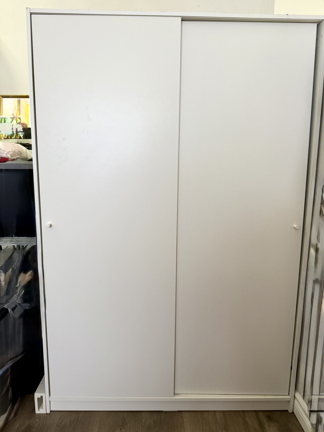 White Wardrobe with Sliding Doors - photo 2