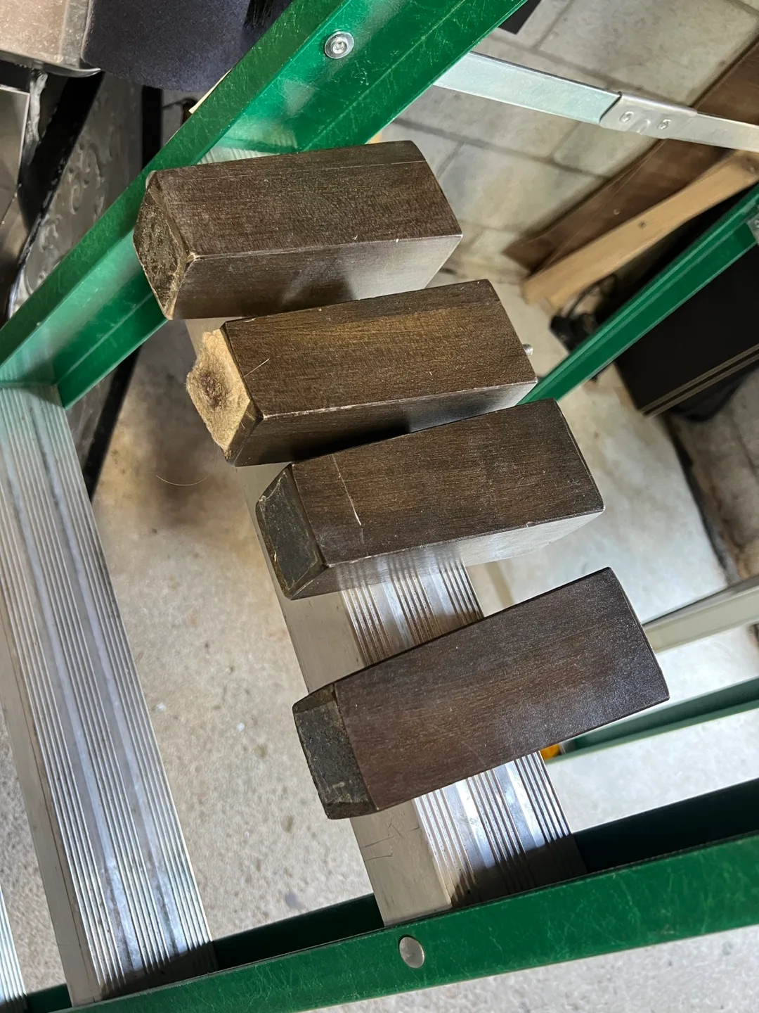 Set of 4 Dark Wood Furniture Legs image indicator(2)