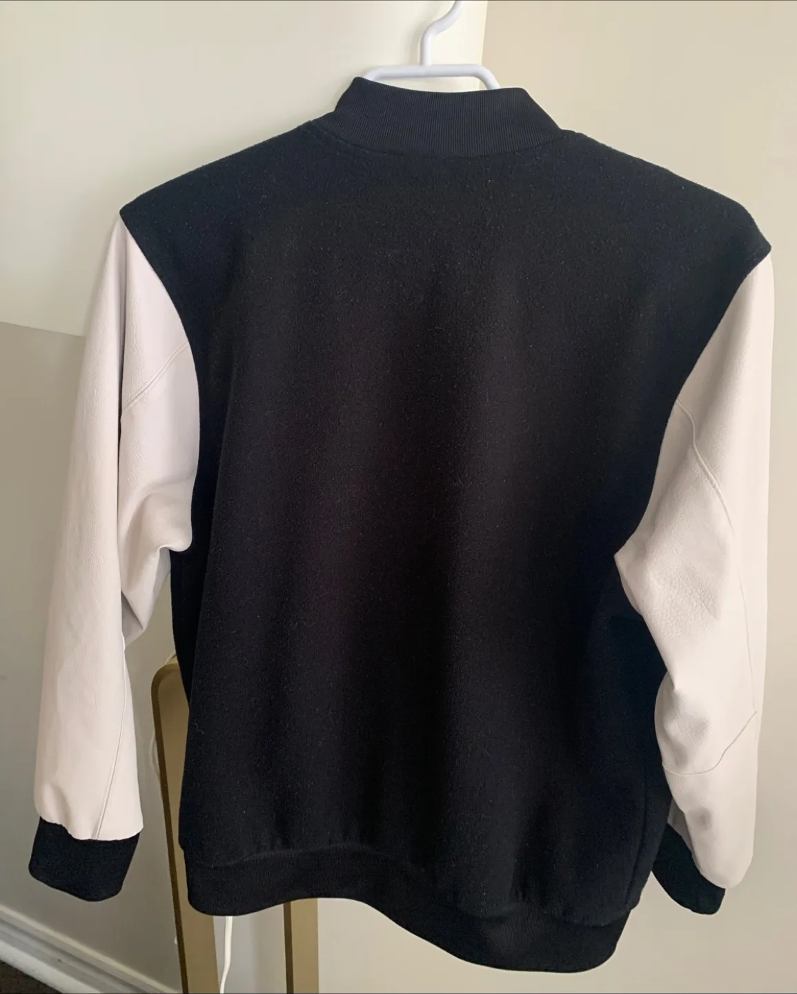 Adidas Varsity Jacket Black/White Size 13-14y L image indicator(4)