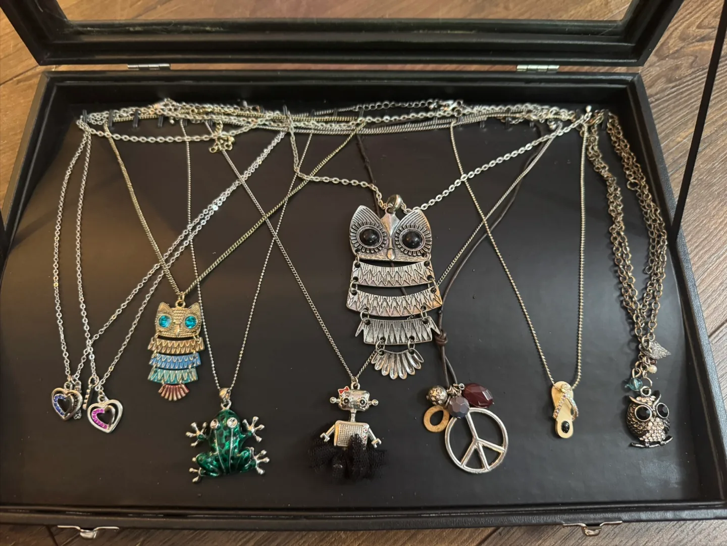 Assorted Costume Necklaces thumbnail