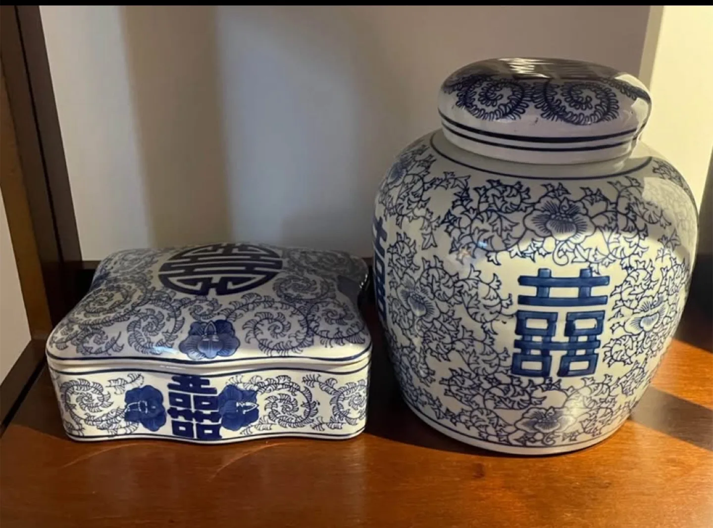 Blue & White Ceramic Trinket Box thumbnail