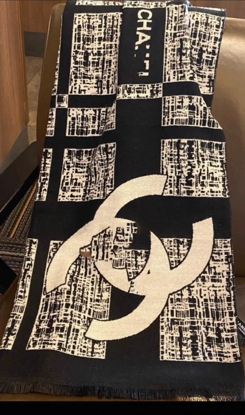 Chanel Black & White Scarf thumbnail