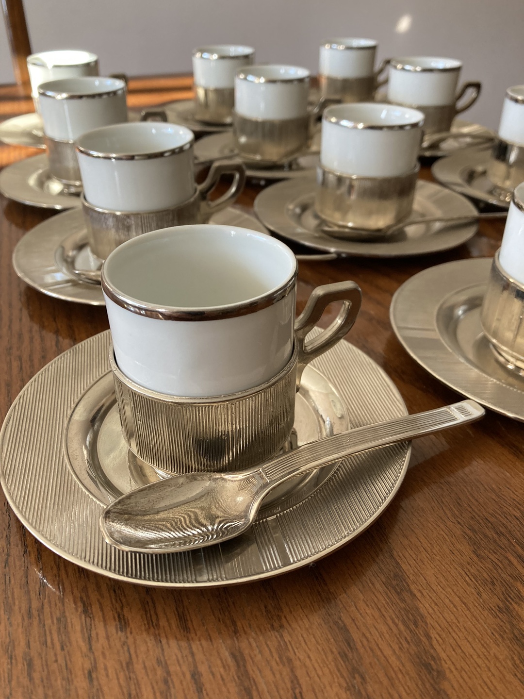 Vintage Silver & White Coffee Set - 12 Cups
