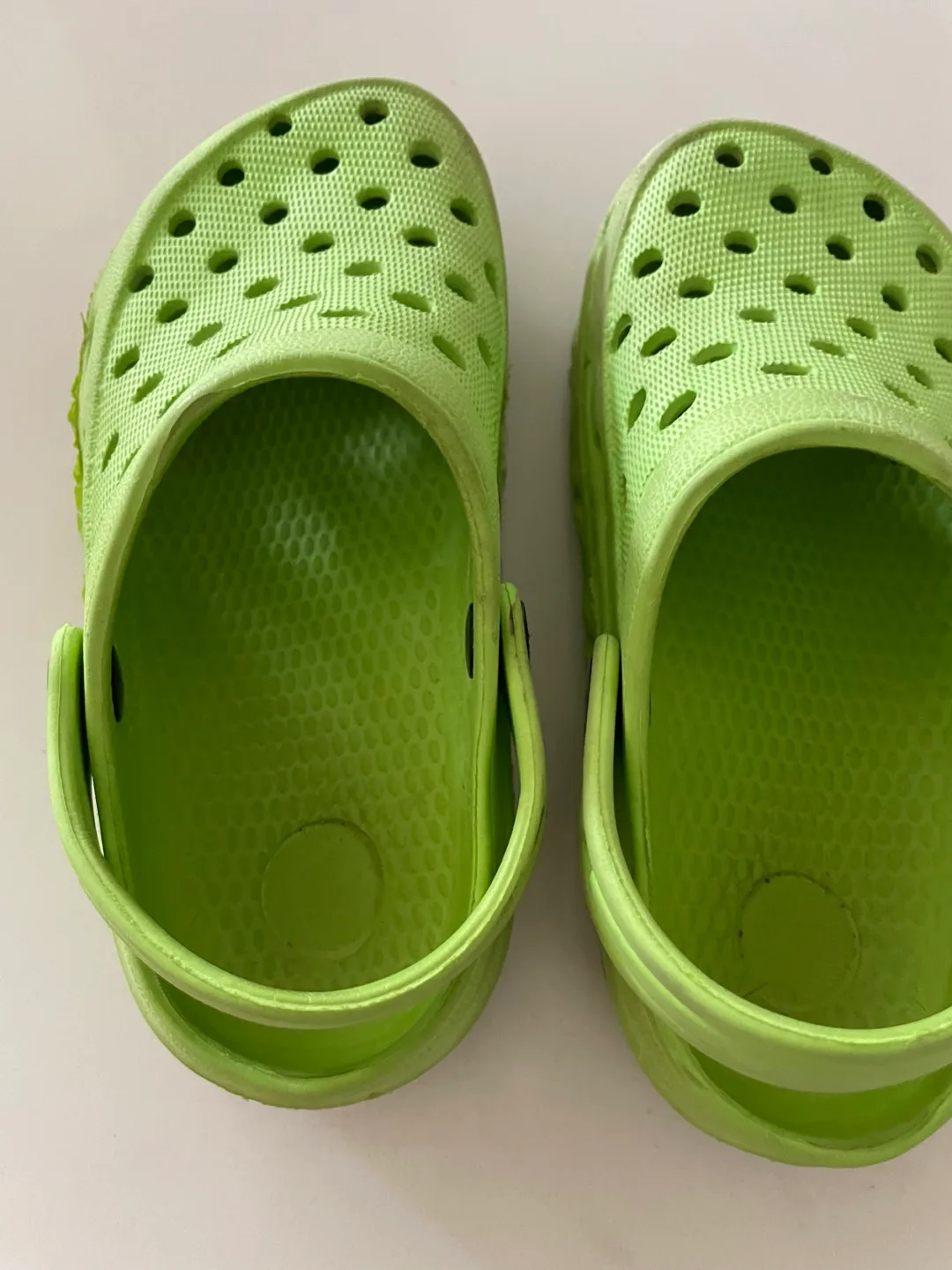 Green Clogs image indicator(3)