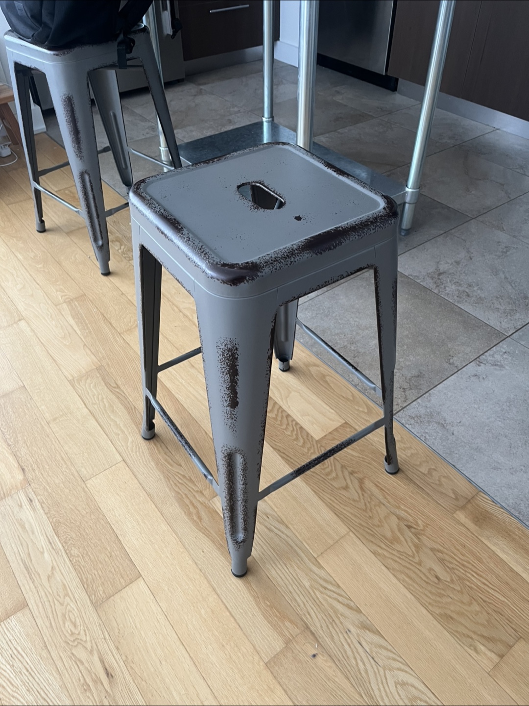 Set of 2 Gray Metal Bar Stools - photo 4