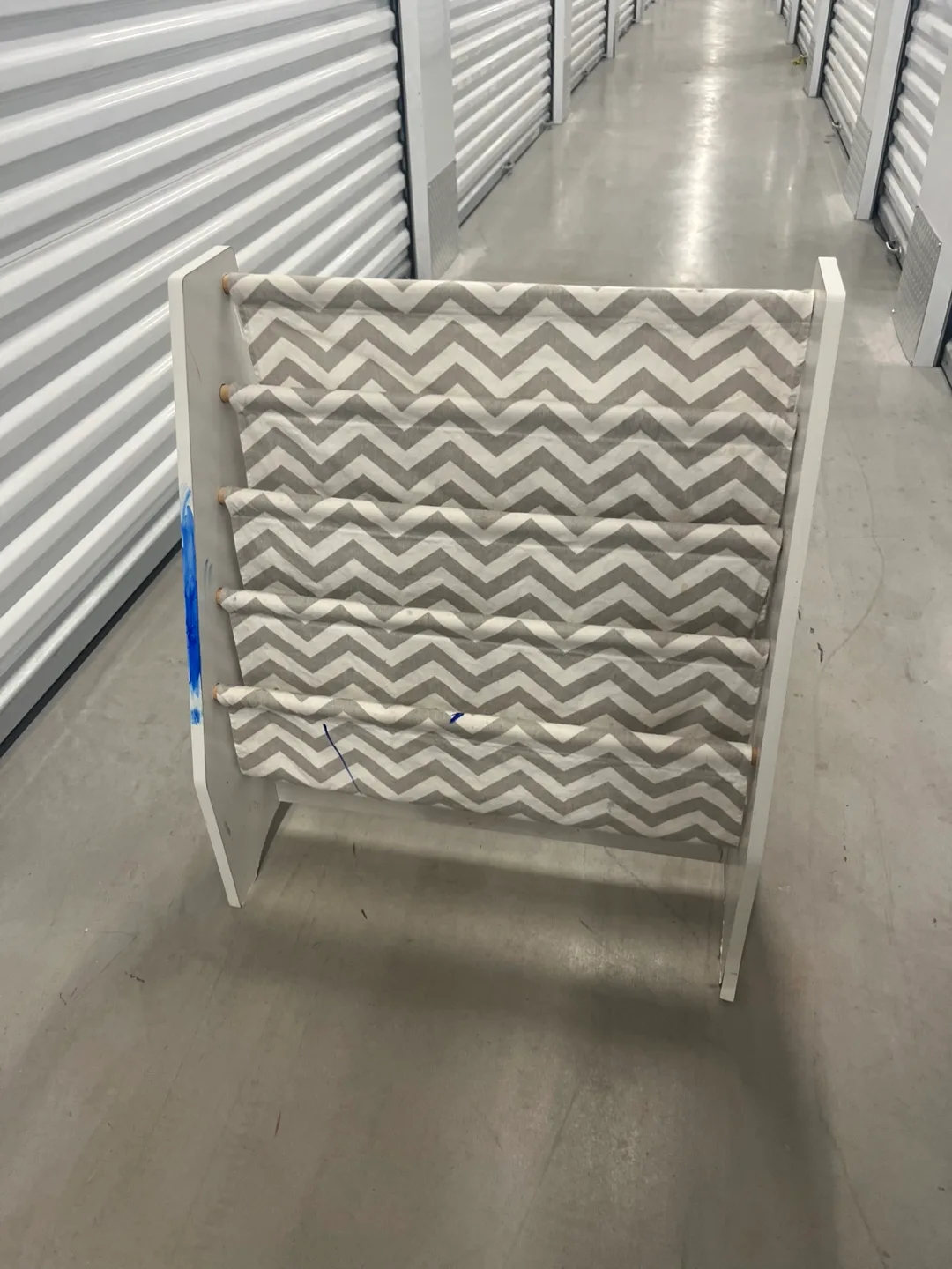 Kids Book Rack - White with Chevron Fabric thumbnail