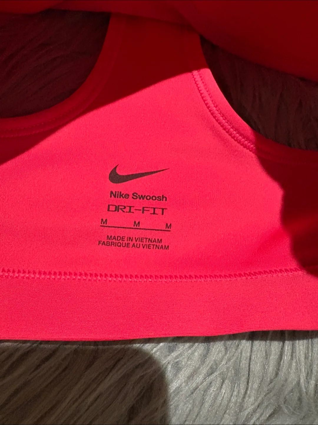 Nike Women's Training Sports Bra - Size M image indicator(4)