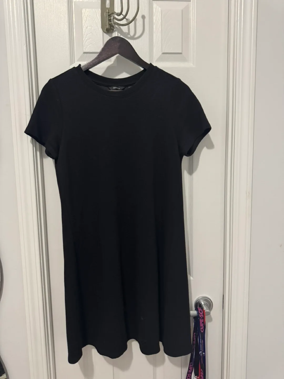 Reitmans Black T-Shirt Dress - Size M thumbnail