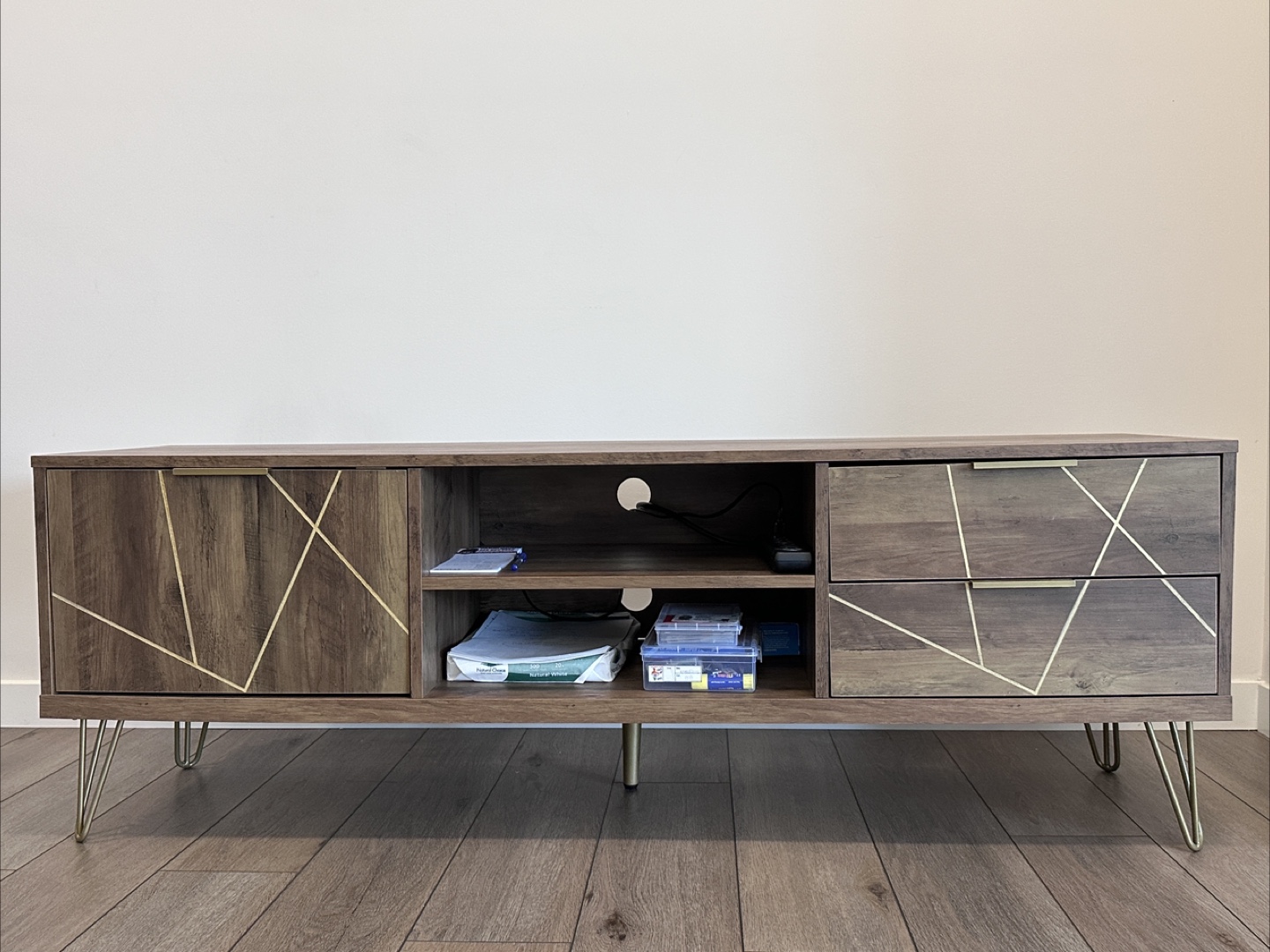 HOMCOM TV Stand, with Storage Cupboard and Drawers.