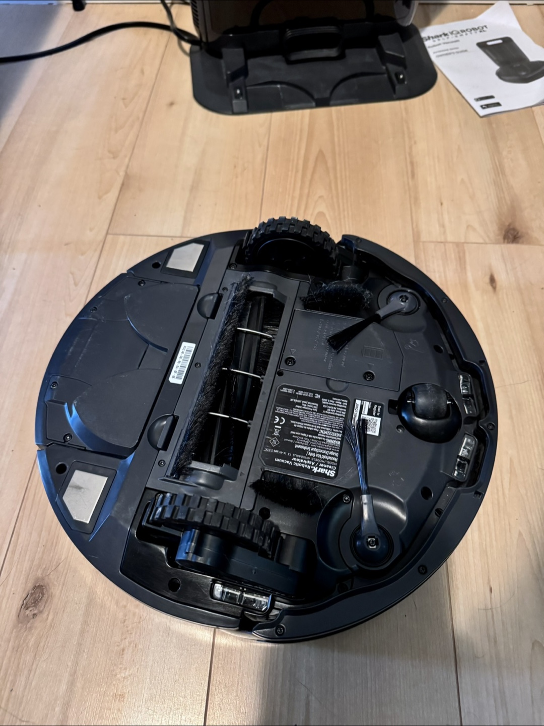 Shark AV1010AE IQ Robot Vacuum - photo 2