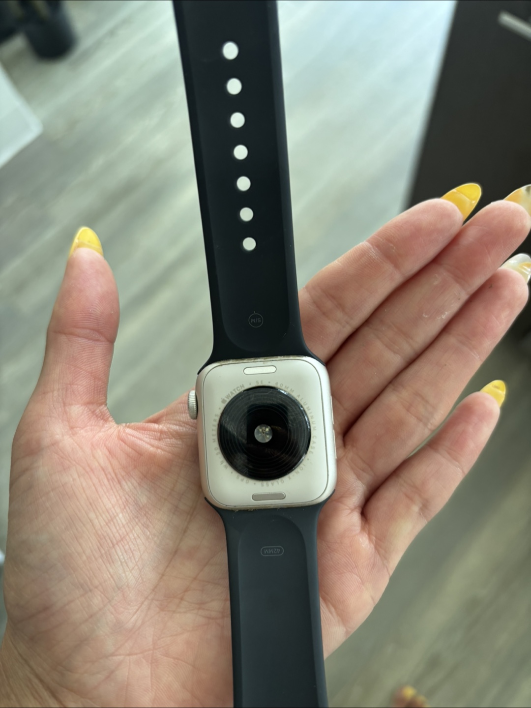 Apple Watch SE 2nd Gen 40mm GPS – Excellent - photo 4