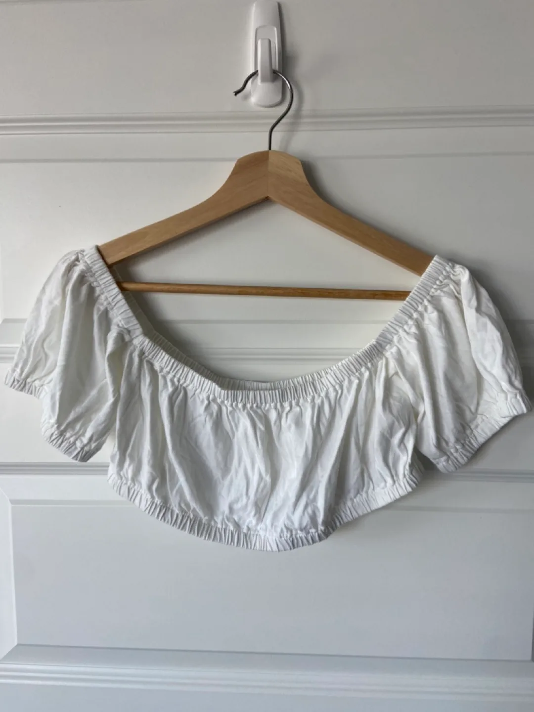 Wilfred White Crop Top - Size L thumbnail