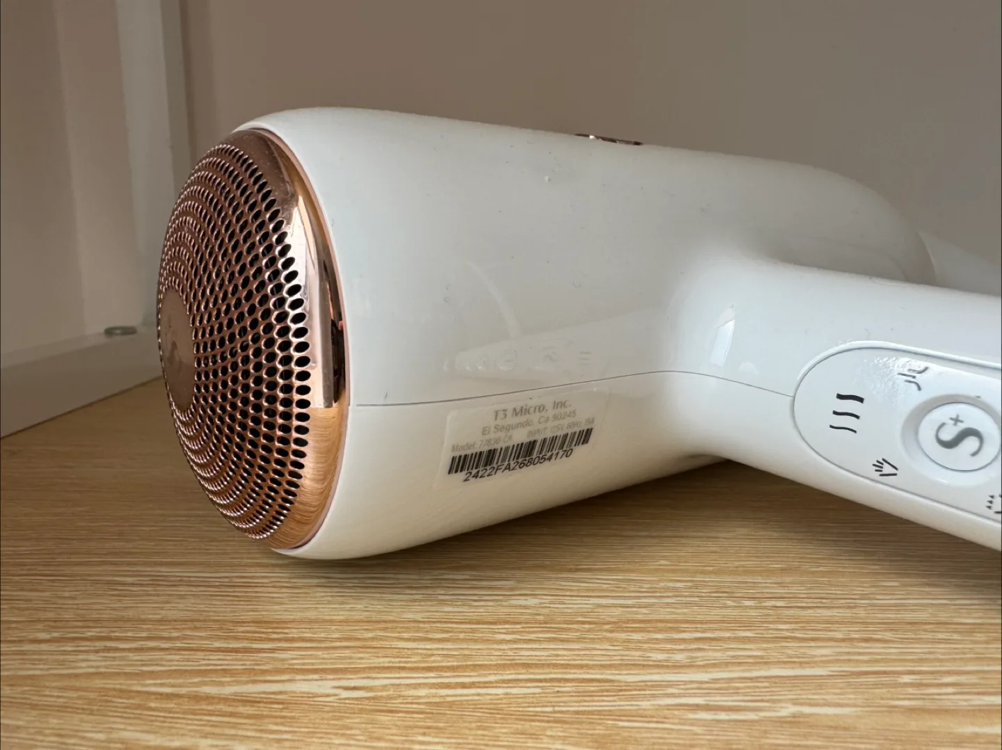 T3 AireLuxe Digital Ionic Hair Dryer thumbnail
