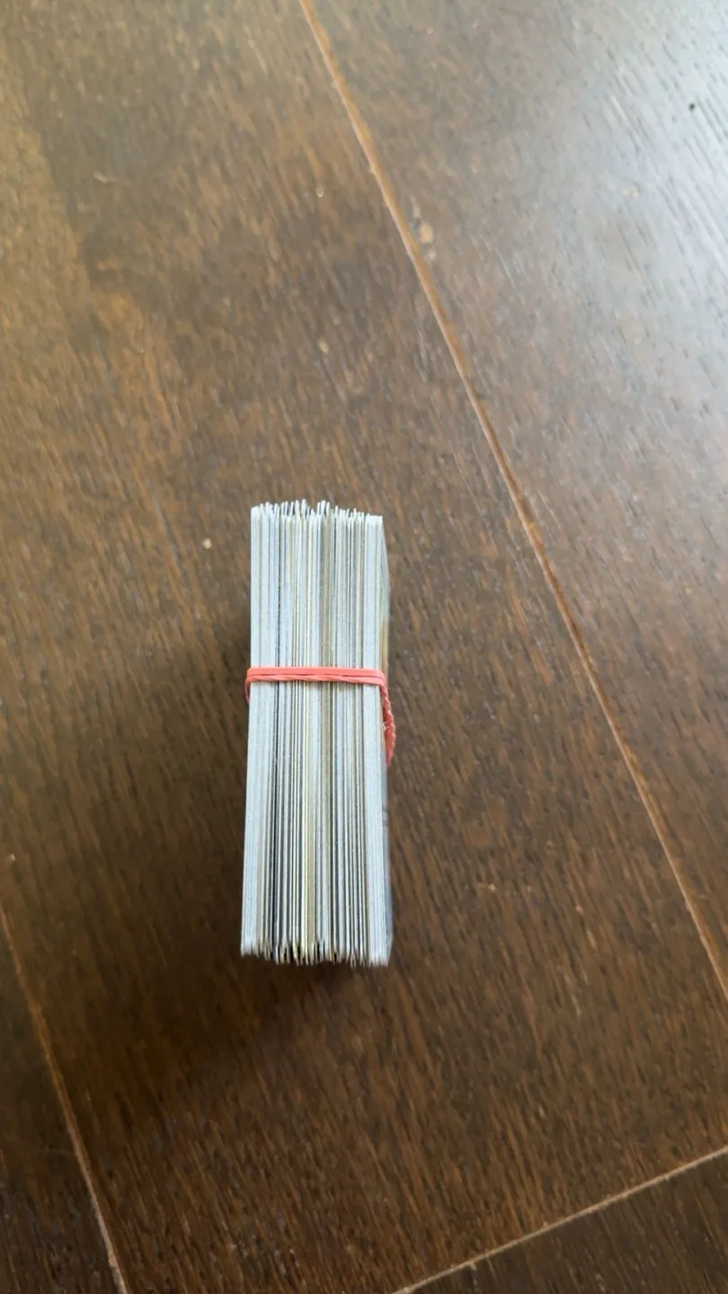 Random Mystery Bulk Of Pokémon Cards image indicator(2)