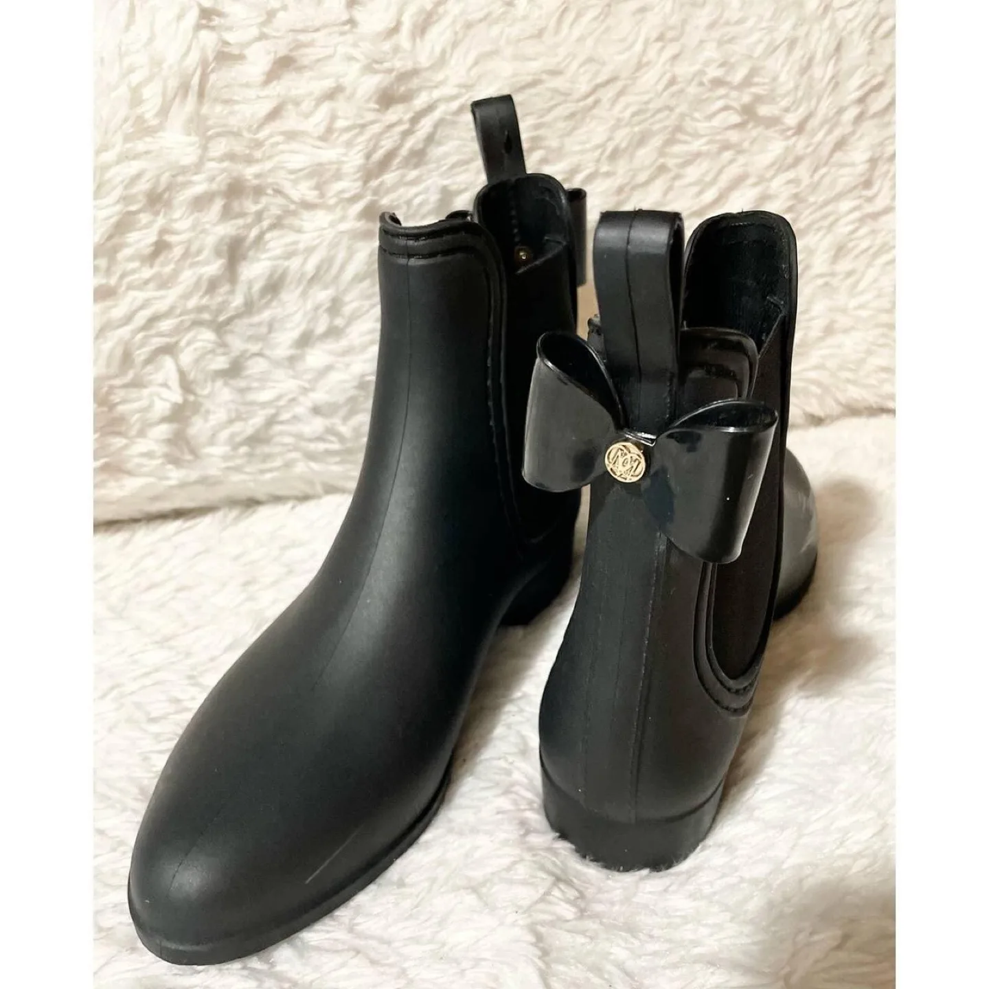 Catherine Malandrino Black Rain Booties with Bow on Back image indicator(2)