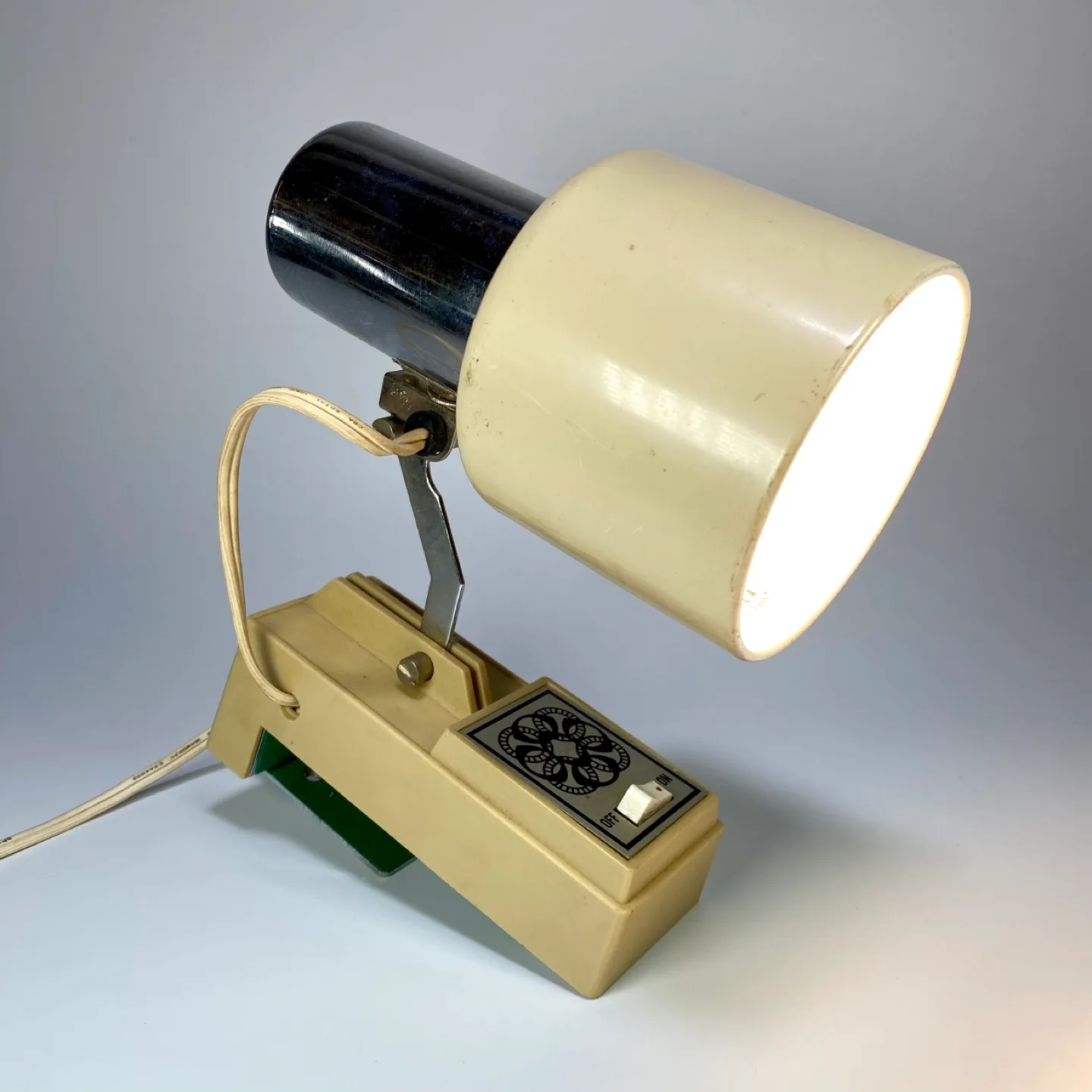 Vintage Mid-Century Portable Headboard Lamp thumbnail