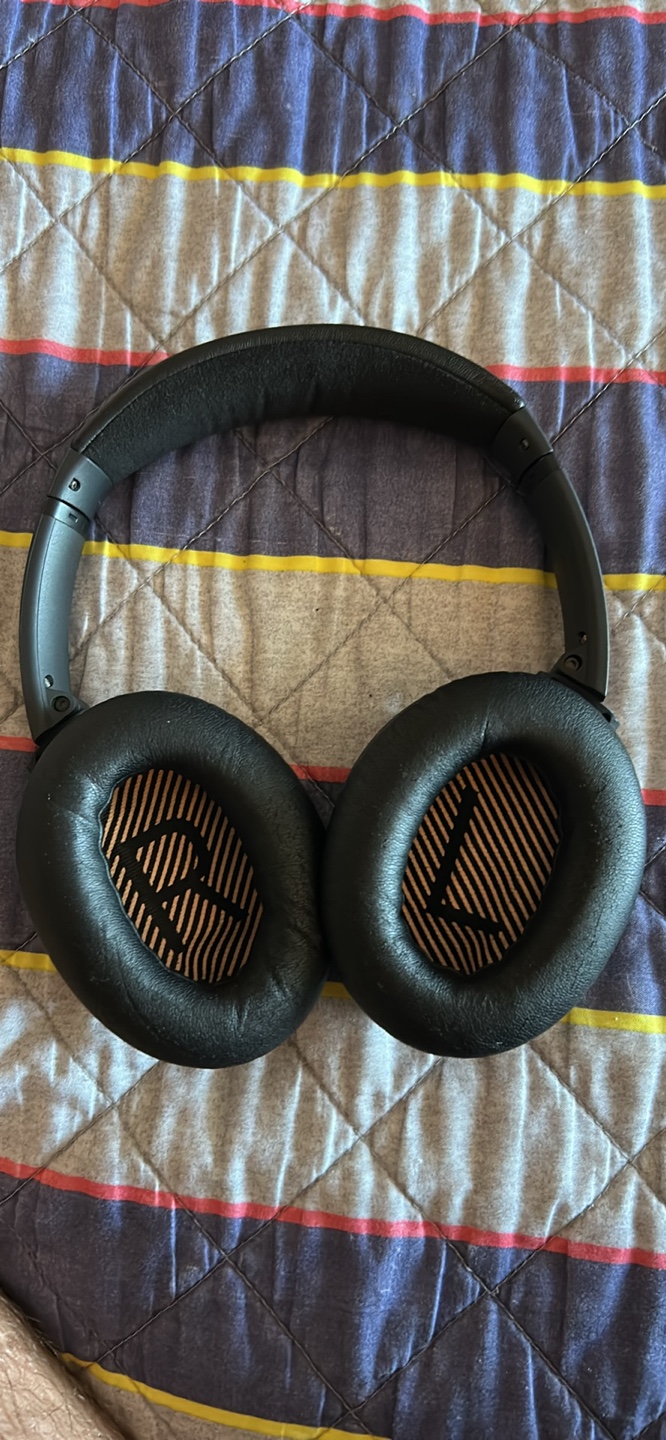 Bose qc 35 ii for sale.