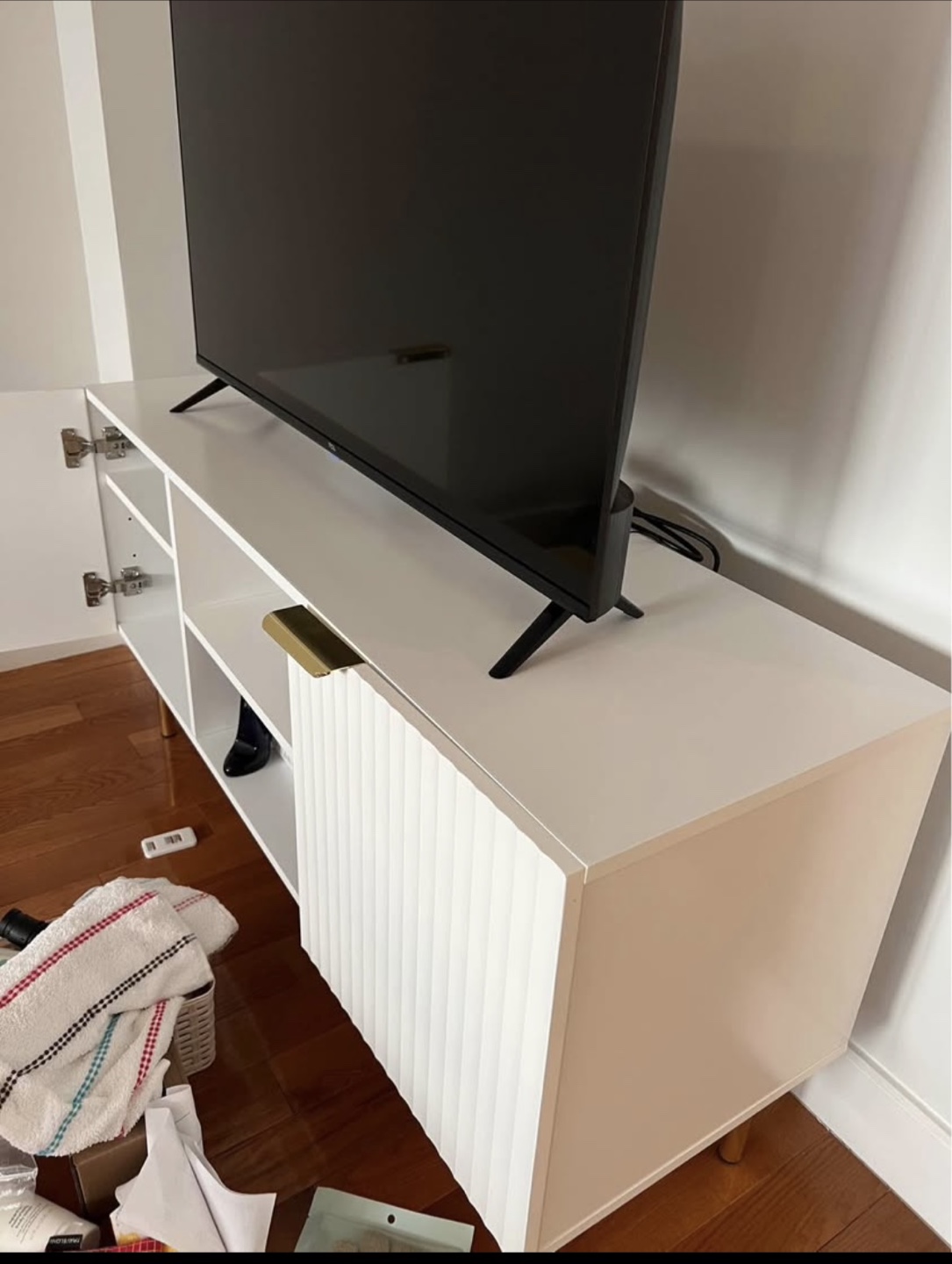 Modern TV Stand - photo 5