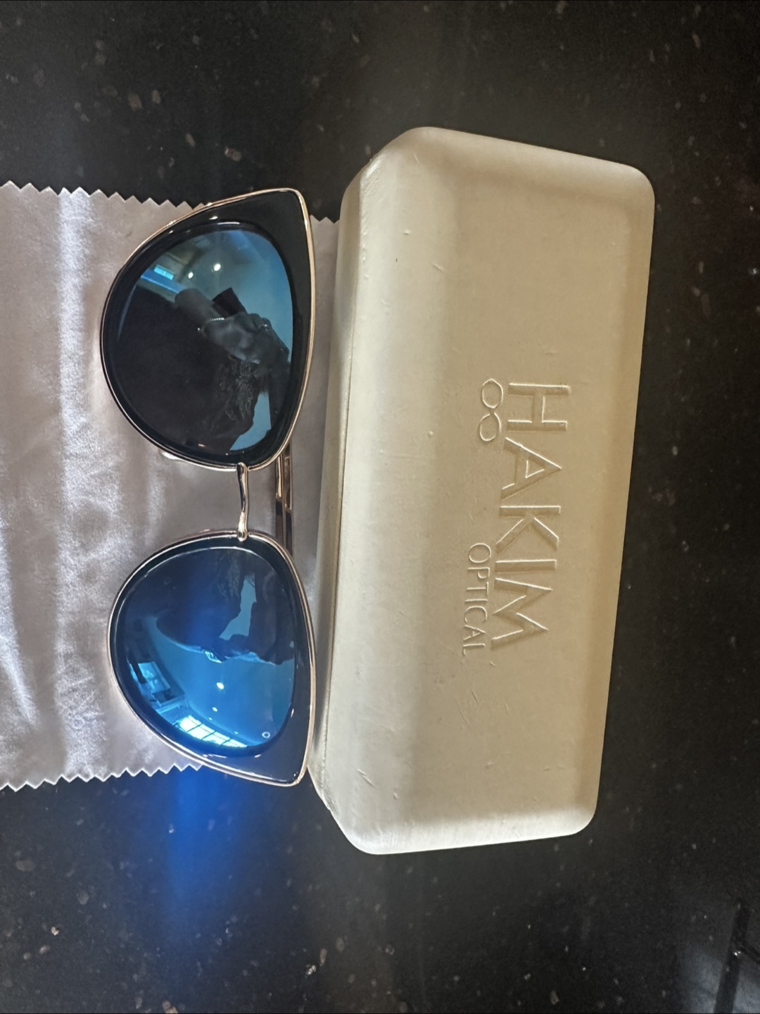 Hakim Optical Sunglasses with Case - photo 3
