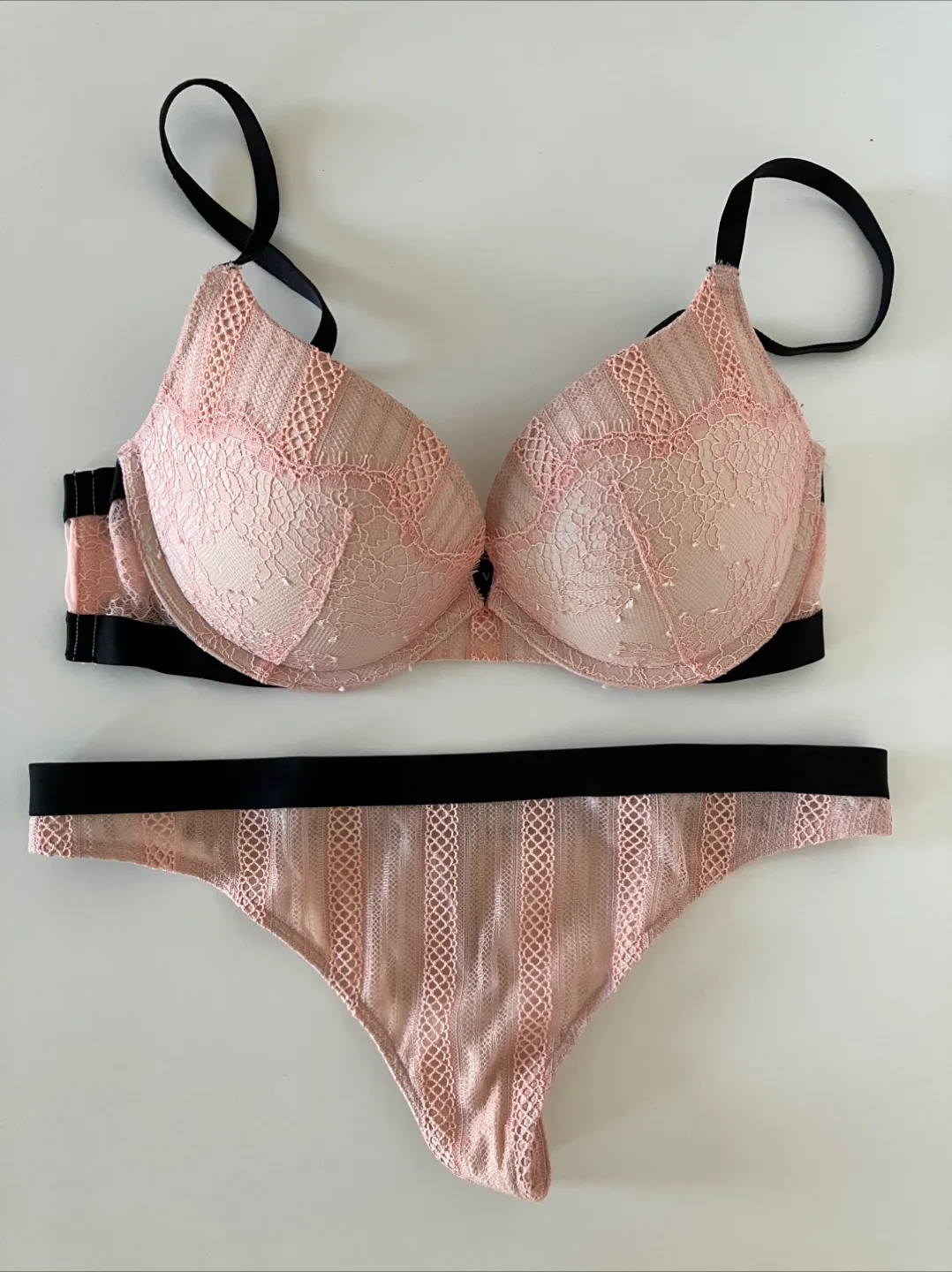 Victoria's Secret Lingerie Sets, Size 32C thumbnail