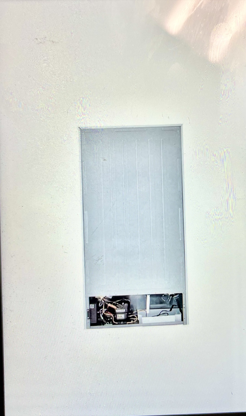 White Upright Freezer - photo 2