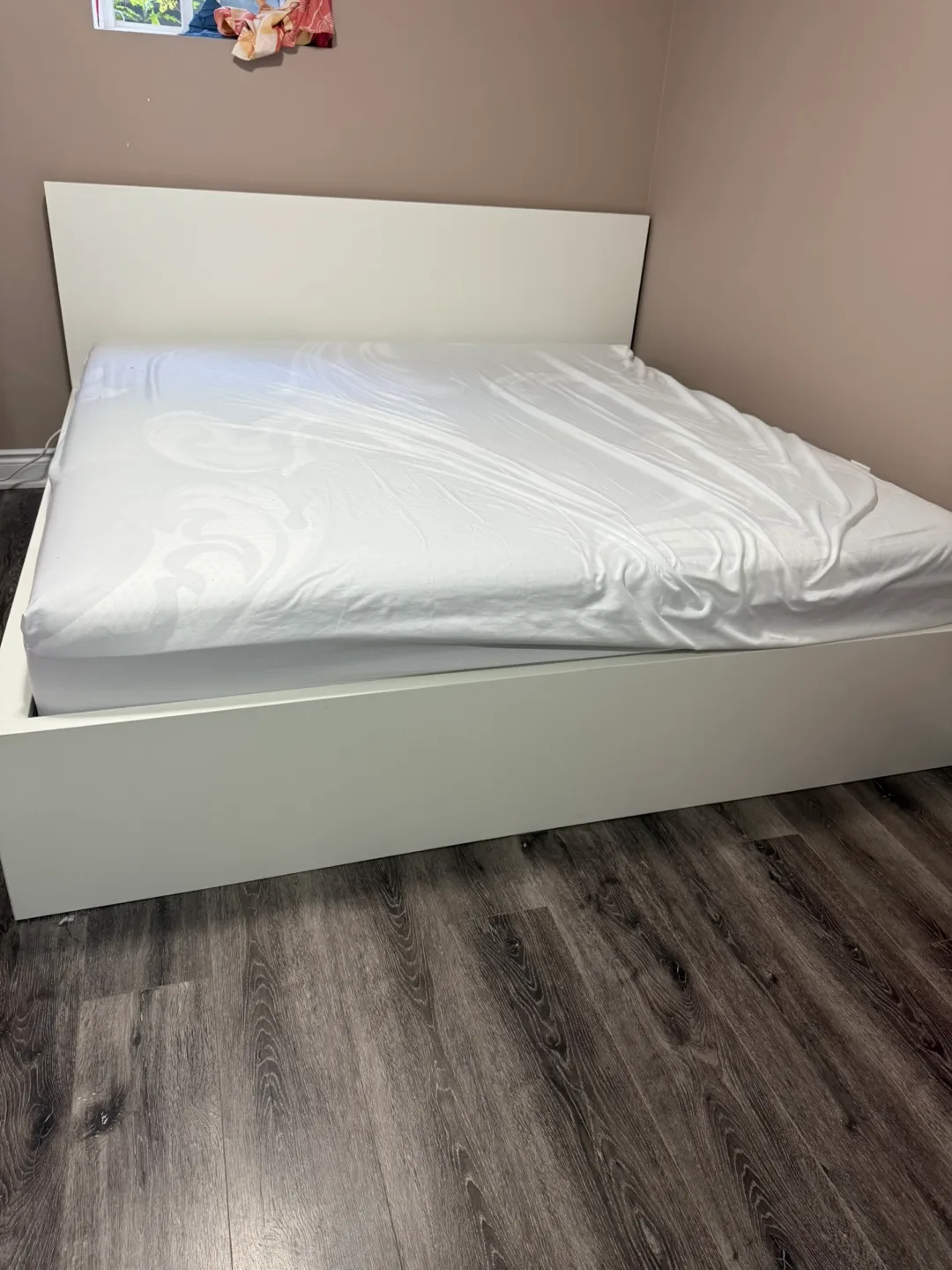 IKEA Malm Bed Frame - White king size thumbnail