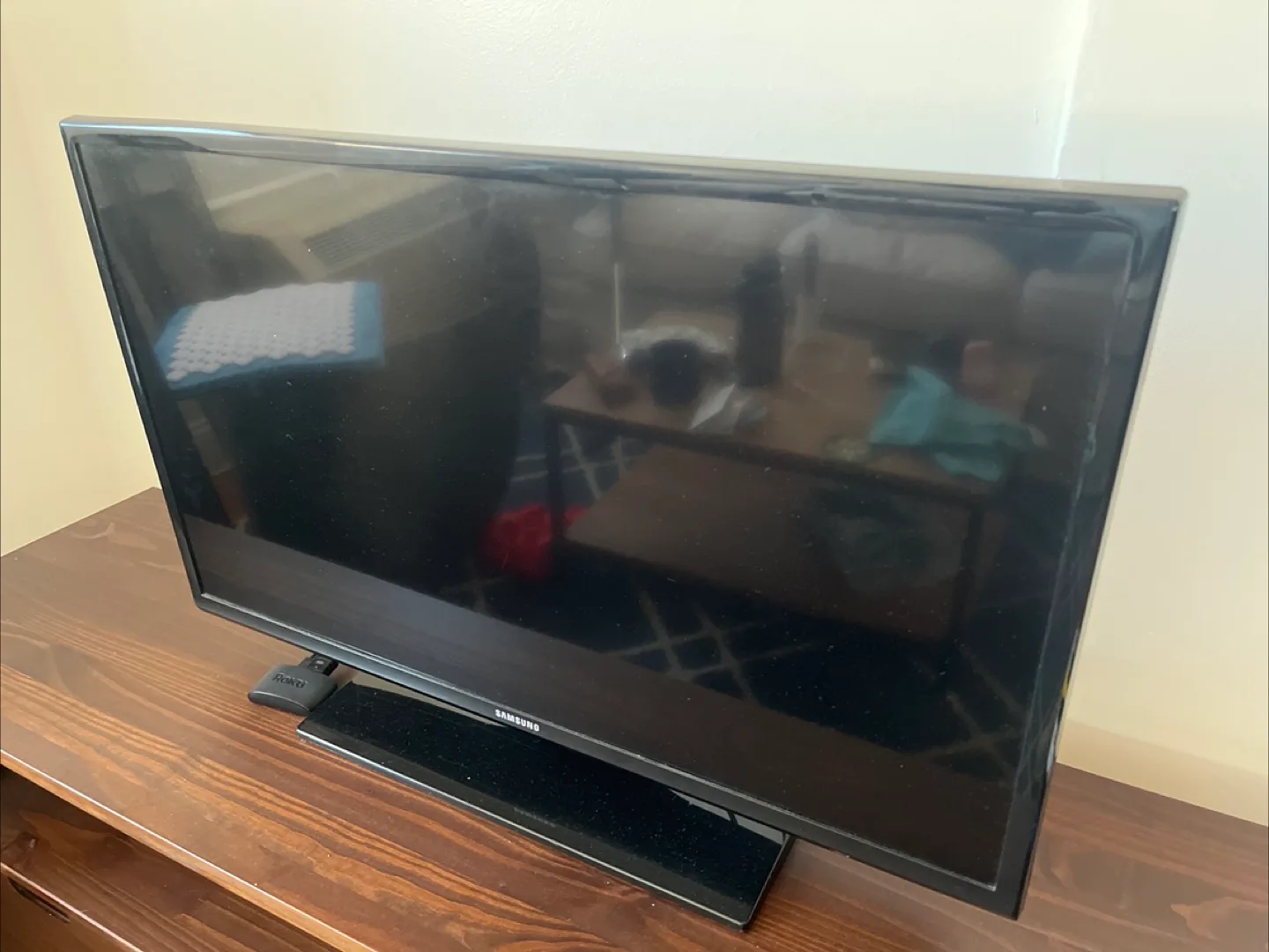 32” Samsung TV thumbnail