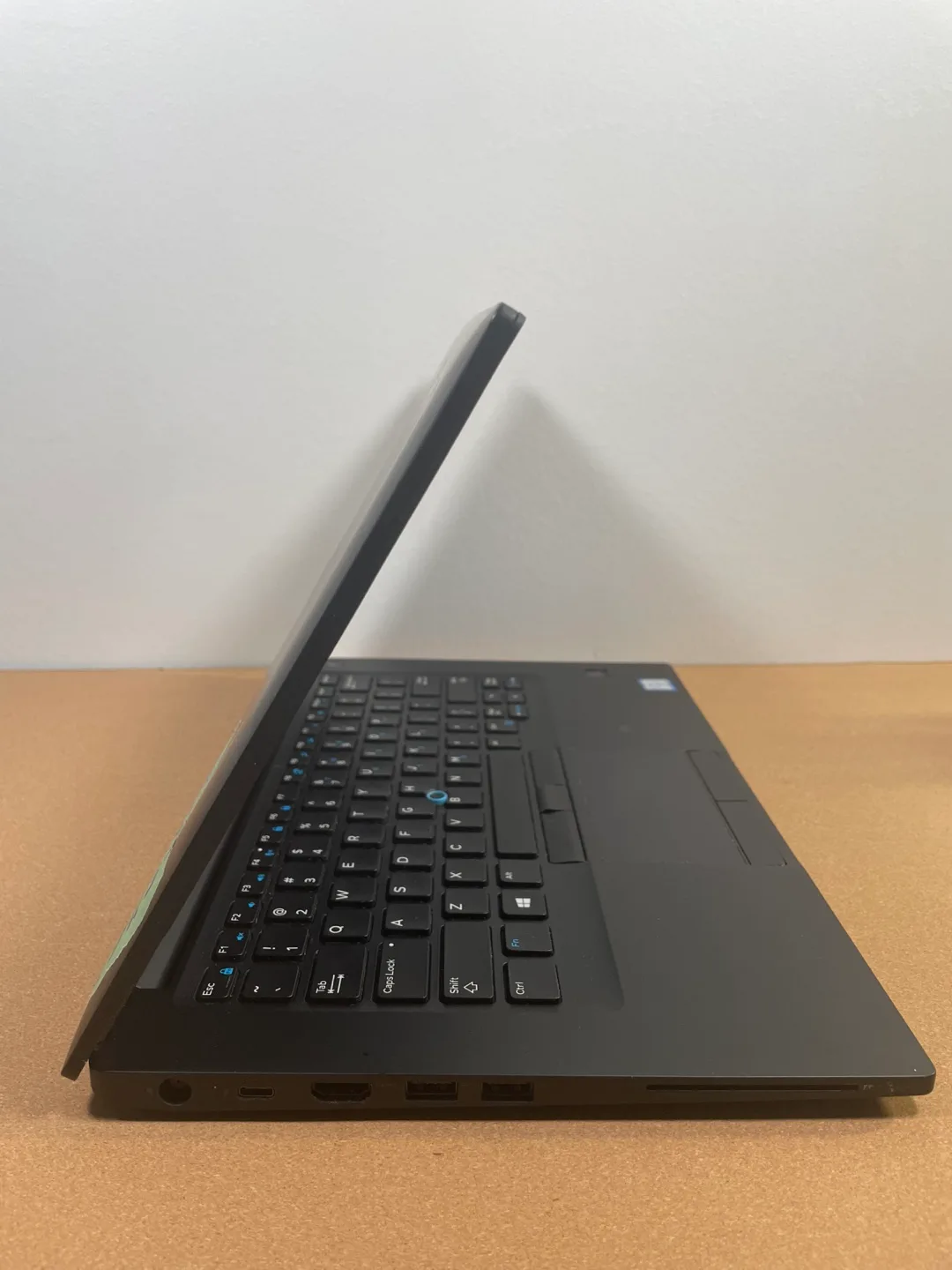 Touchscreen Dell Latitude 7490 - 16 GB RAM/512 GB SSD image indicator(2)