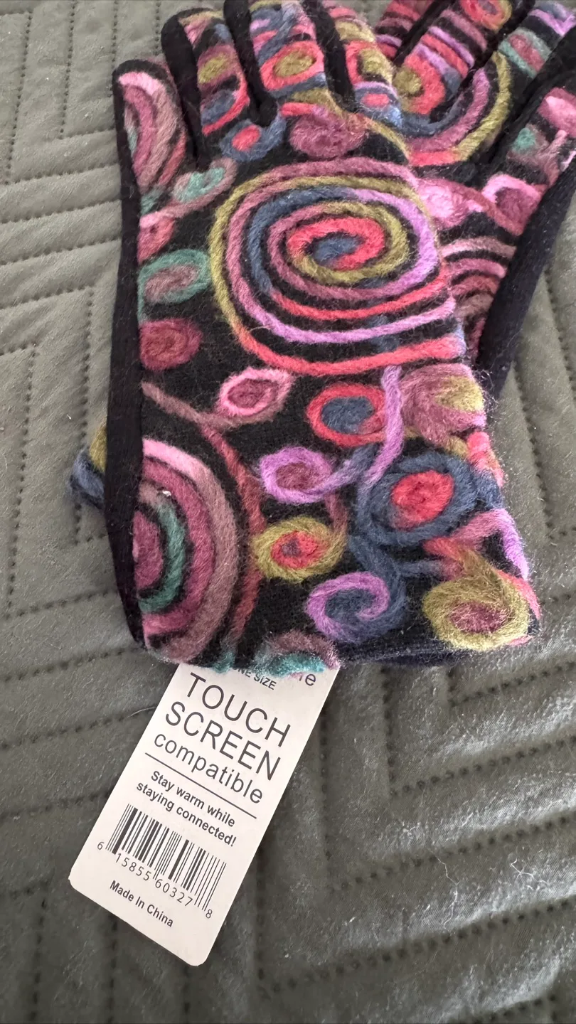 Touchscreen Compatible Gloves - One Size image indicator(2)