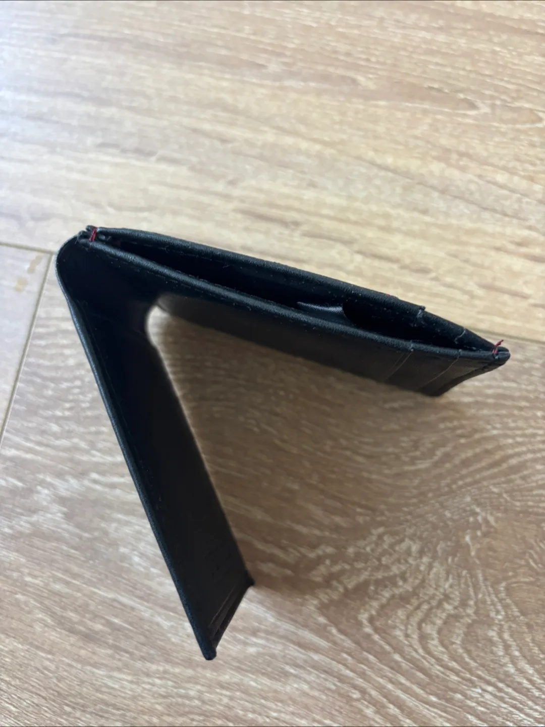 Guess Black Wallet image indicator(4)