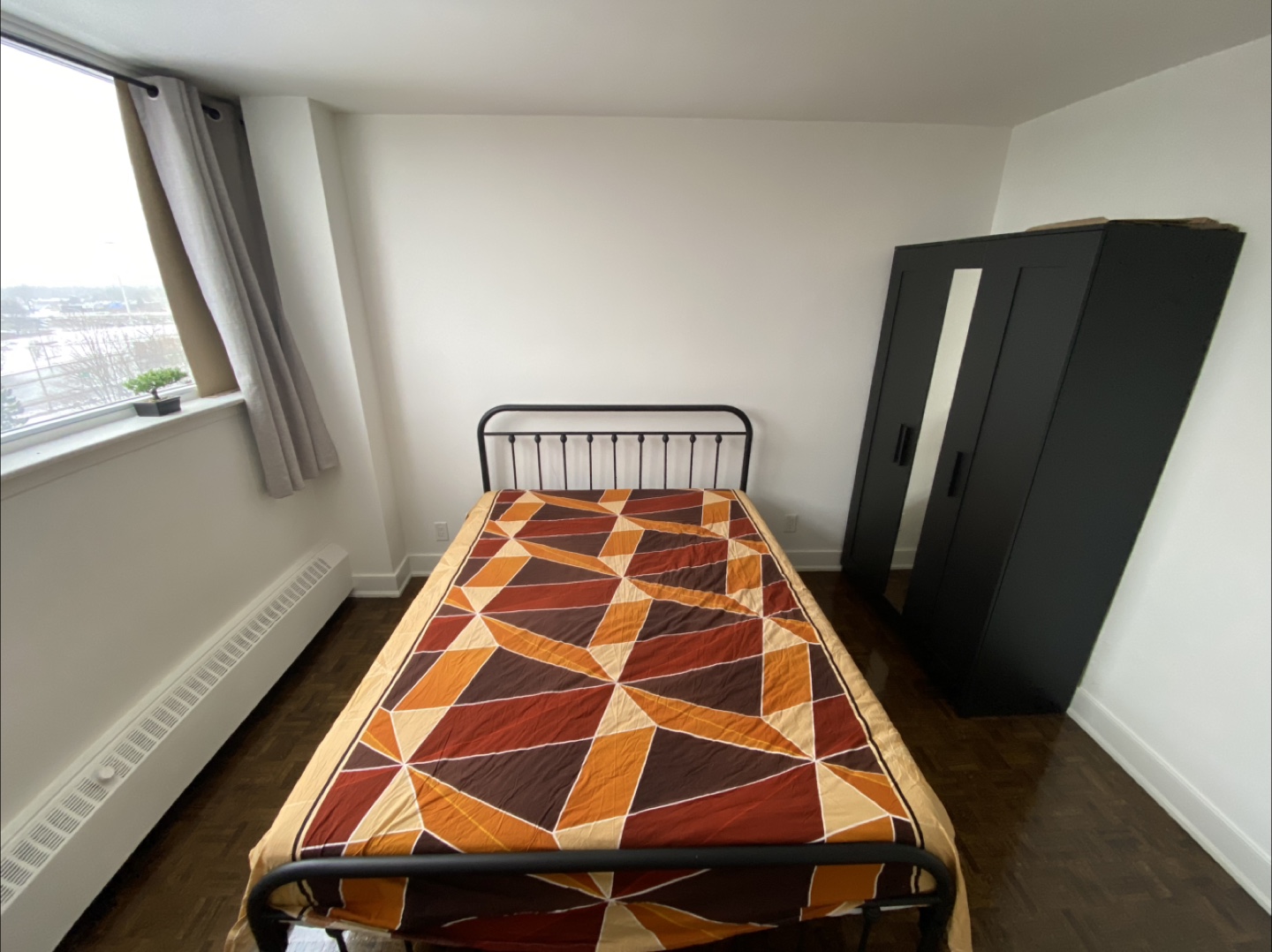 Black Metal Queen Bed Frame with Slata - photo 2