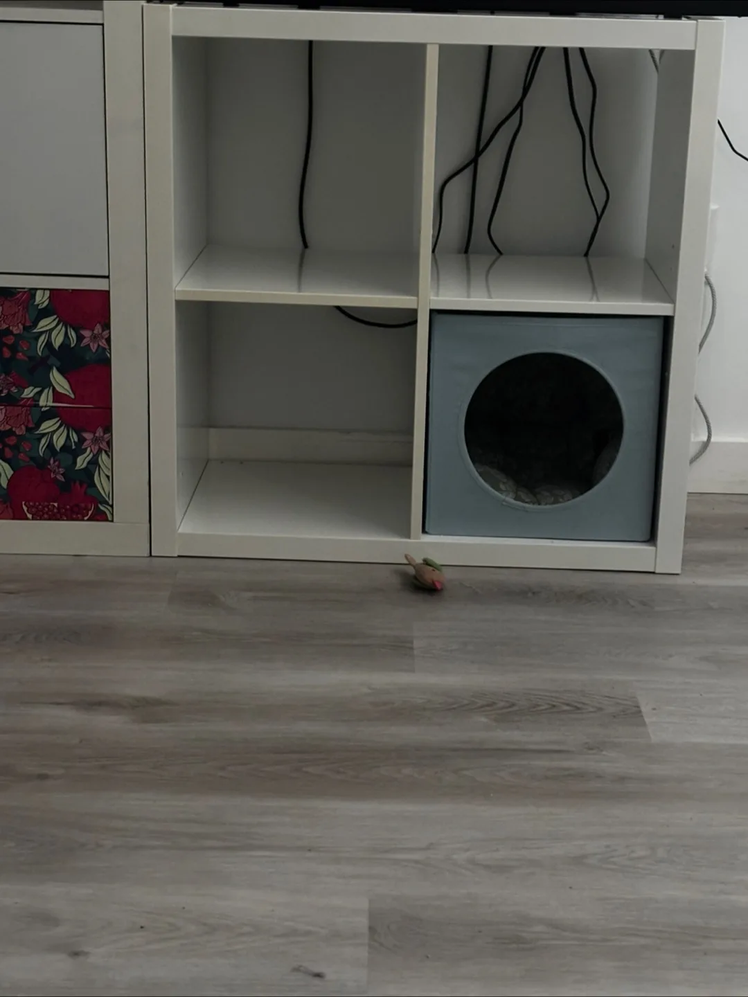 IKEA Kallax thumbnail