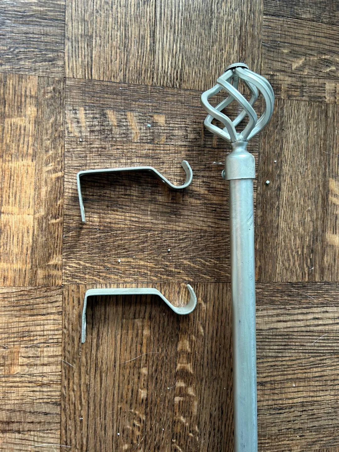 Adjustable Width Curtain Rod thumbnail
