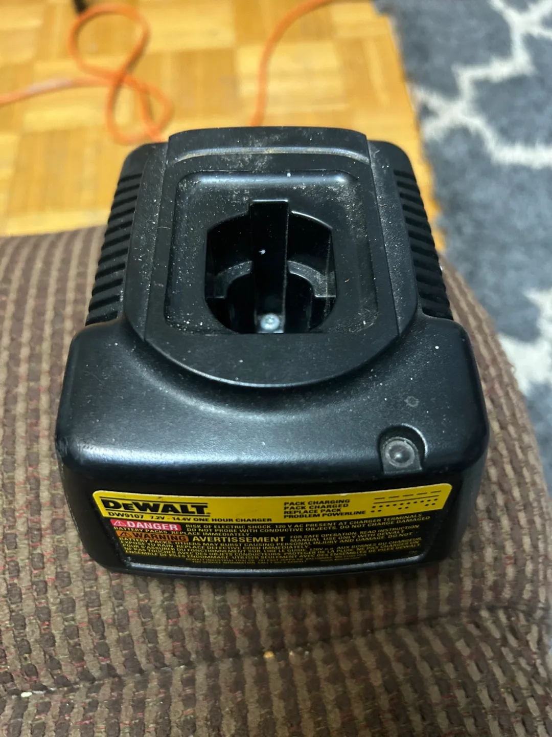 DeWalt DW9107 7.2V-14.4V Battery Charger thumbnail