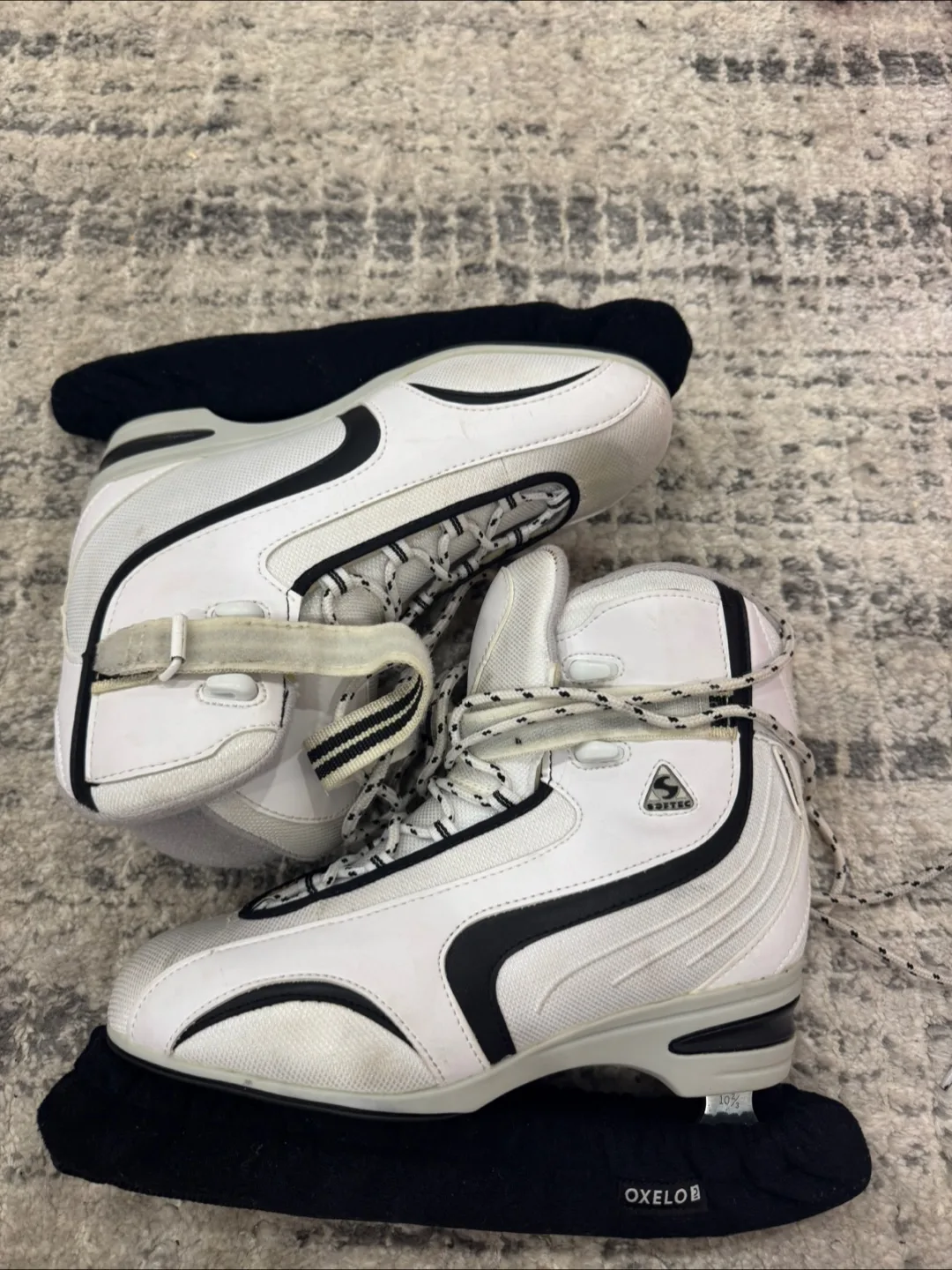Ice Skates - White & Black thumbnail