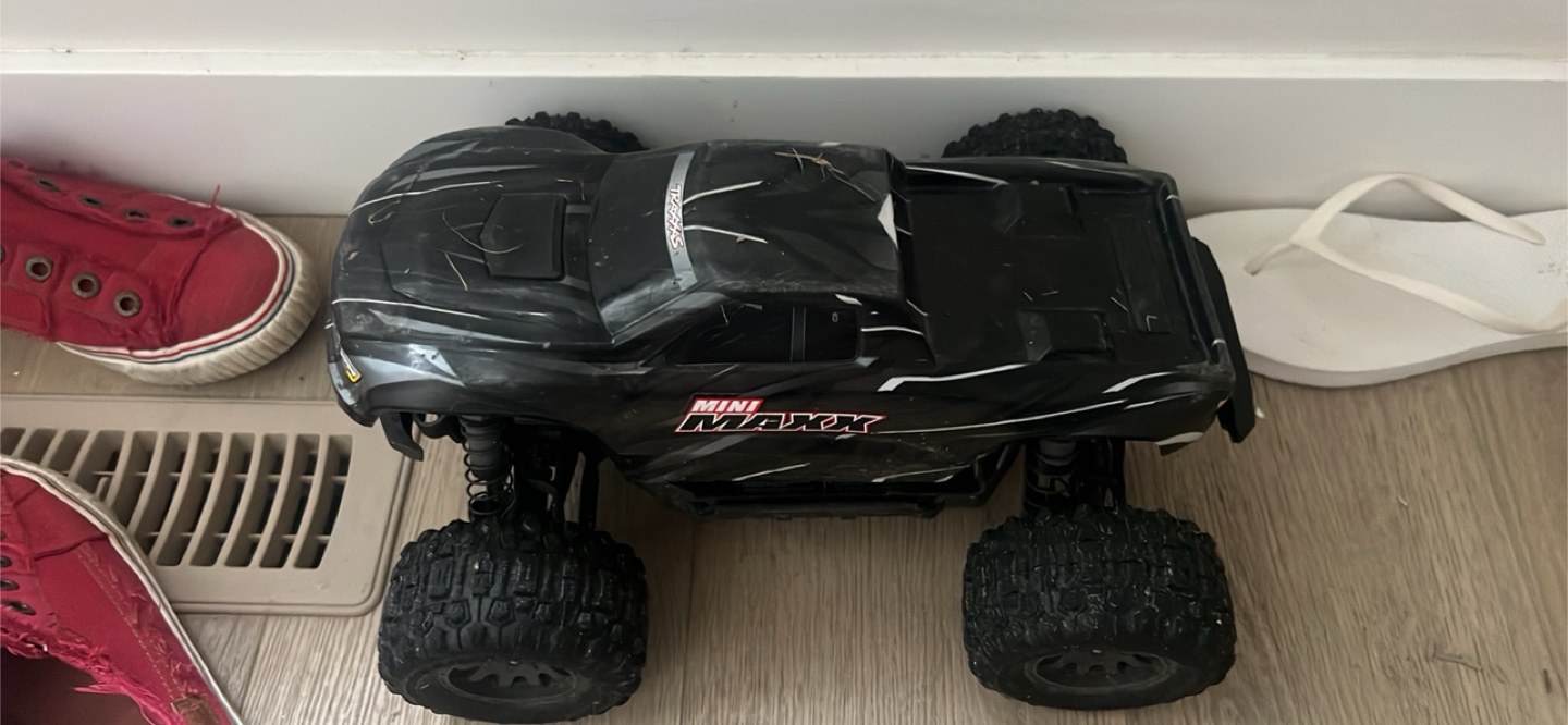 Traxxas Mini Maxx RC Truck - photo 4