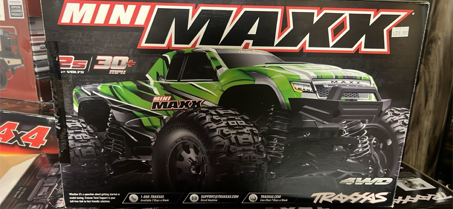 Traxxas Mini Maxx RC Truck