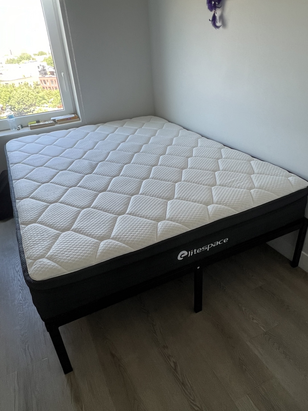Very comfortable queen mattress 10 inch memory foam