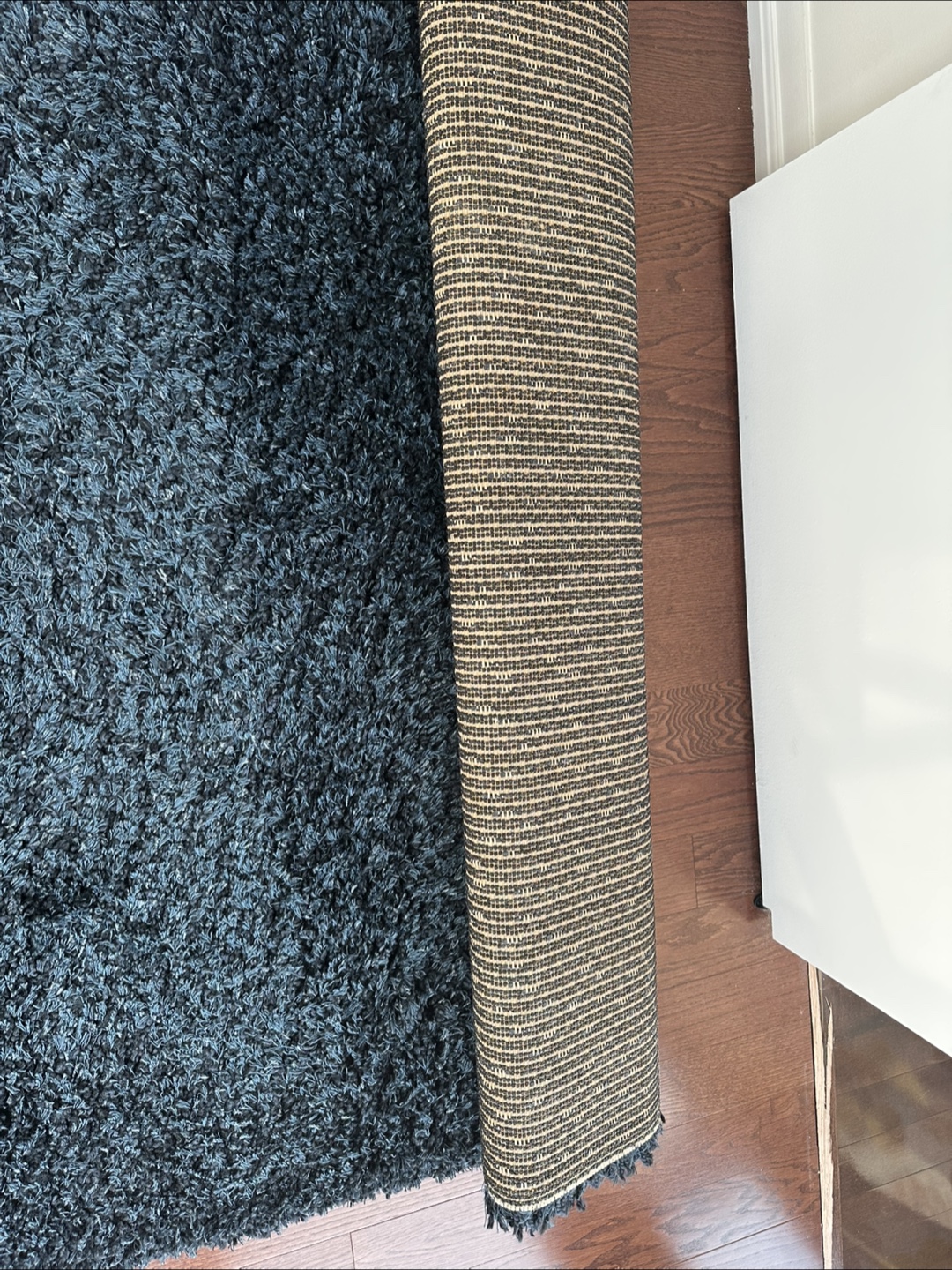 2m by 3m Dark Blue carpet (IKEA vollerslev) - photo 2
